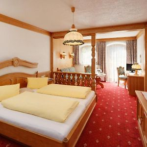 Pokój z łóżkiem queen-size